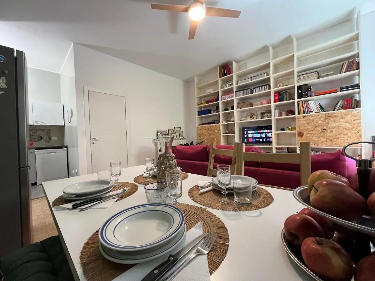 Giusti Flat - Next To Cimitero Monumentale Castello Sforzesco Apartment Milan