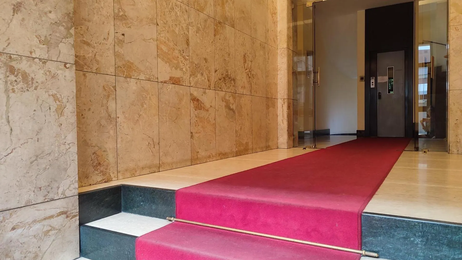 Giusti Flat - Next To Cimitero Monumentale Castello Sforzesco Apartment Milan Italy